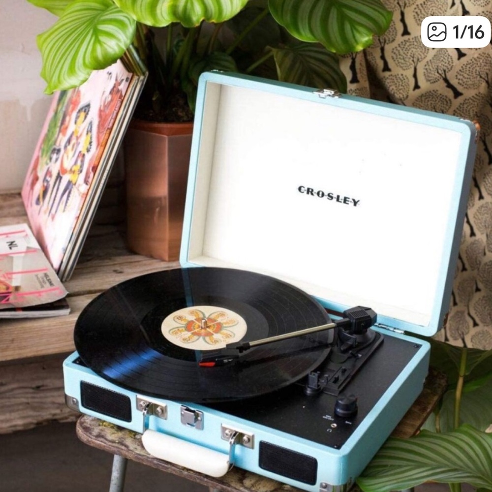 Crosley 3-Speed Portable Blue Suitcase Turntable/ Record Player FINAL SALE